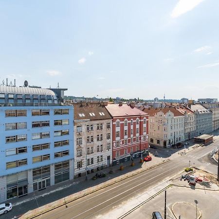 Brand New Studio Apartment #51 With Free Secure Parking In The Center Прага Екстериор снимка
