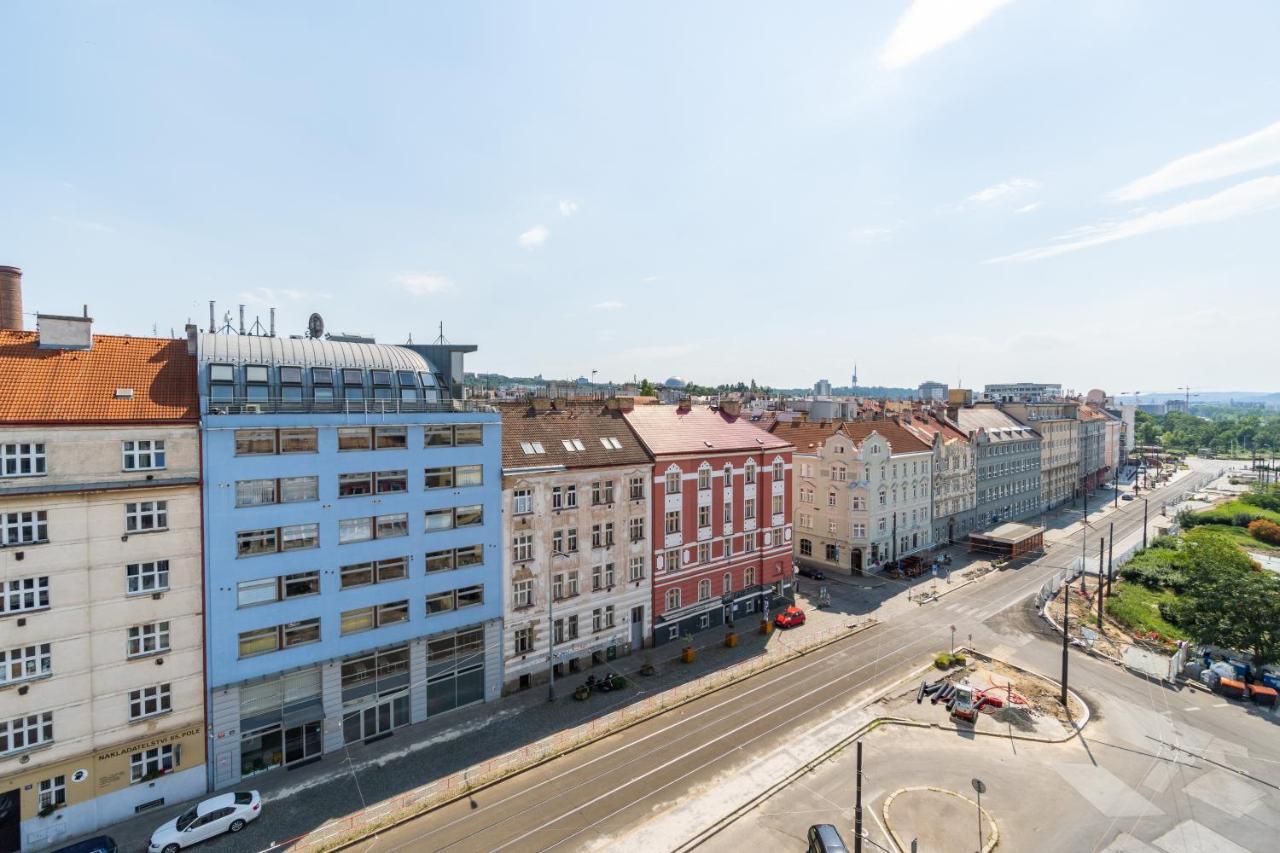 Brand New Studio Apartment #51 With Free Secure Parking In The Center Прага Екстериор снимка